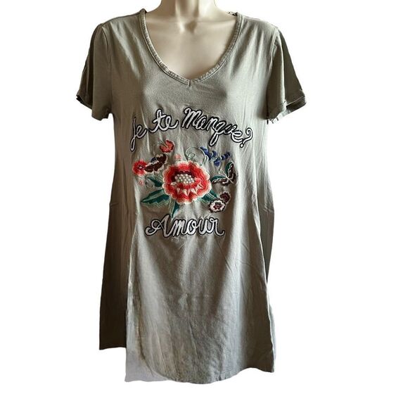 Miss Me ~Je Te Manque? (You miss me?) ~ round neck Tshirt dress ~ size Medium - Picture 1 of 11